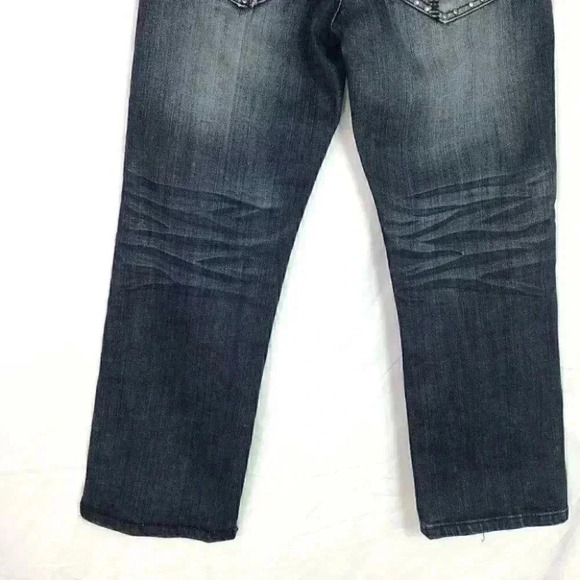 Cowgirl Tuff Women 25 Studded Denim Capris Blue Stretch Whiskered Thick Stitch - Picture 7 of 9